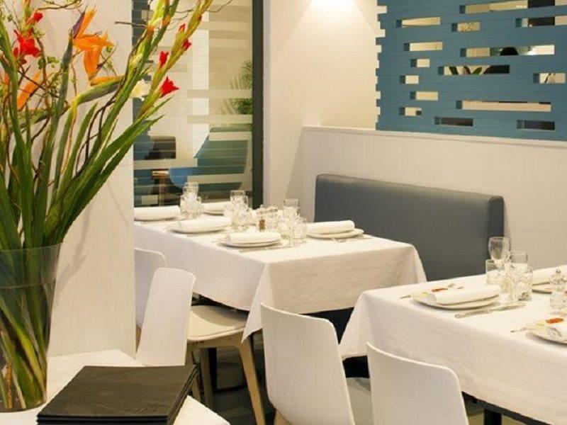 Hotel Restaurant Du Patti Grasse Bagian luar foto