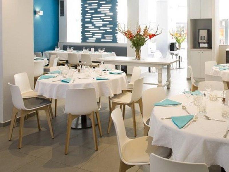Hotel Restaurant Du Patti Grasse Bagian luar foto